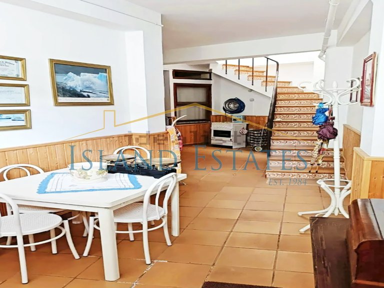 Unique Townhouse with Roof Terrace in Country Town 23