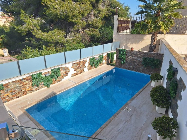 Exclusive Townhouse in Villamartín–Las Filipinas, Orihuela Costa 1