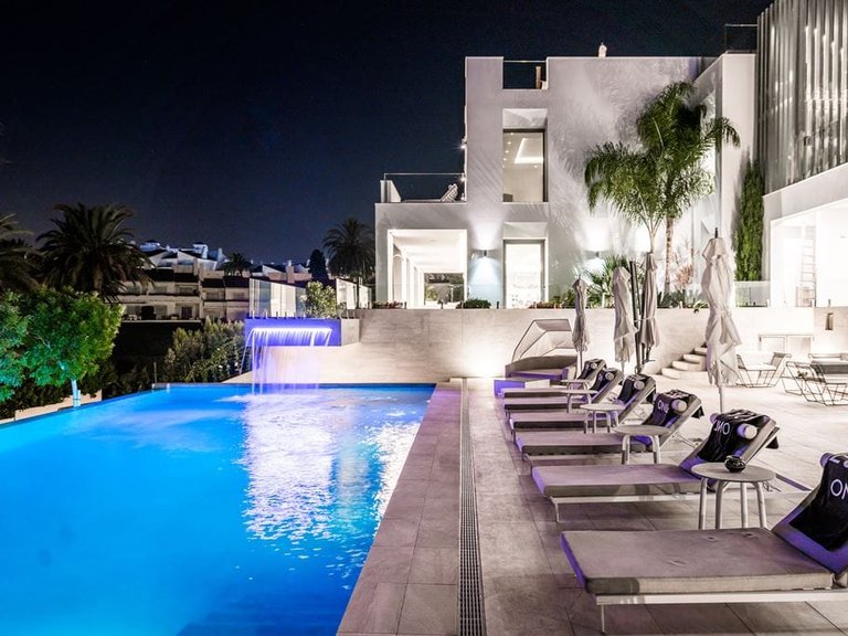 Villa for Sale in Marbella, Malaga 28