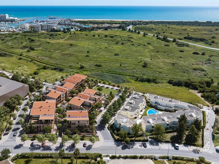 Apartment for Sale in Vilamoura, Algarve 2