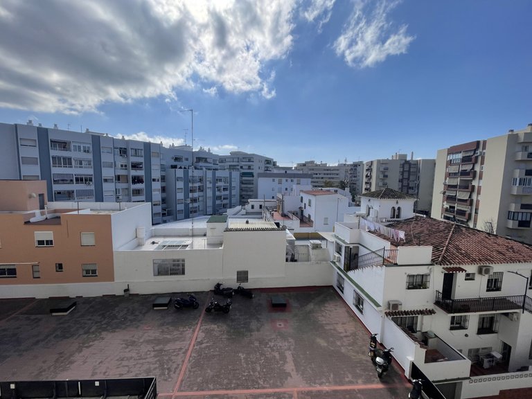MARBELLA PISO CENTRO. AVD. TRAPICHE. BARRIO DE MIRAFLORES 1