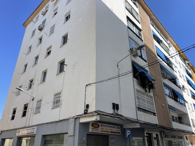 MARBELLA PISO CENTRICO con inquilino hasta julio-26 1
