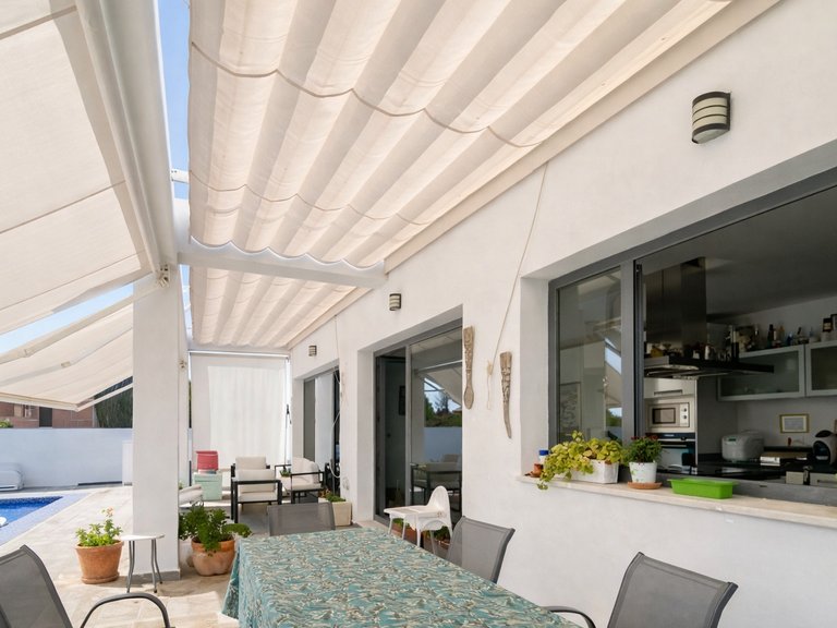 Chalet Independiente en Urbanización Privada Junto al Resort Barceló Montecastillo Golf, Jerez de la Frontera. 10