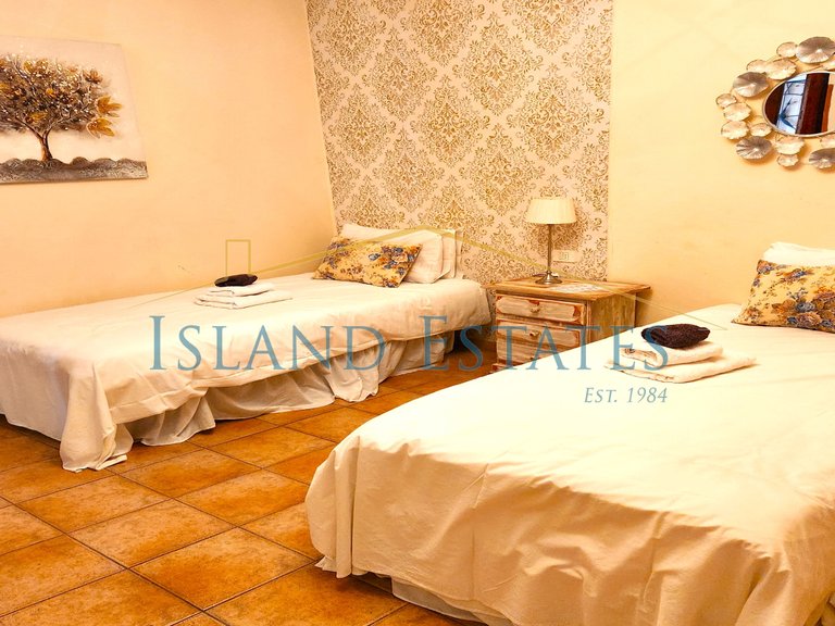Small Hotel/B&B in Tenerife available on a Commercial Lease 5