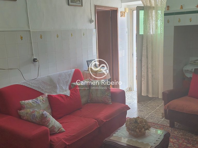 Moradia geminada terrea T2 de gaveto com quintal em São Bento do Cortiço 25