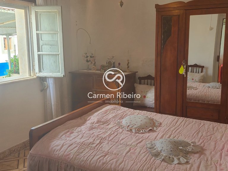 Moradia geminada terrea T2 de gaveto com quintal em São Bento do Cortiço 19