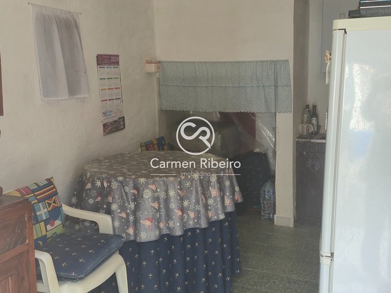 Moradia geminada terrea T2 de gaveto com quintal em São Bento do Cortiço 16