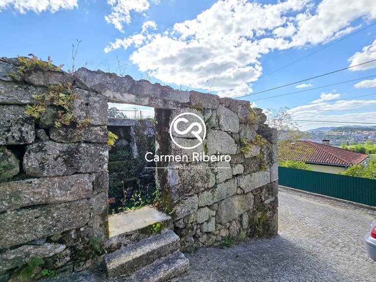 Ruina em pedra para restauro com 330m2 de terreno com projeto em Antime Silvares São Clemente FAFE 9