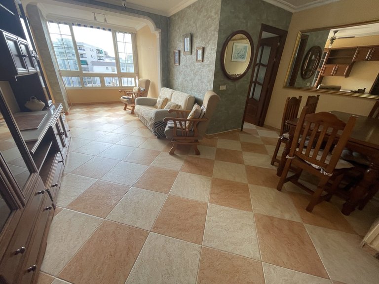 MARBELLA PISO CENTRO. AVD. TRAPICHE. BARRIO DE MIRAFLORES 8