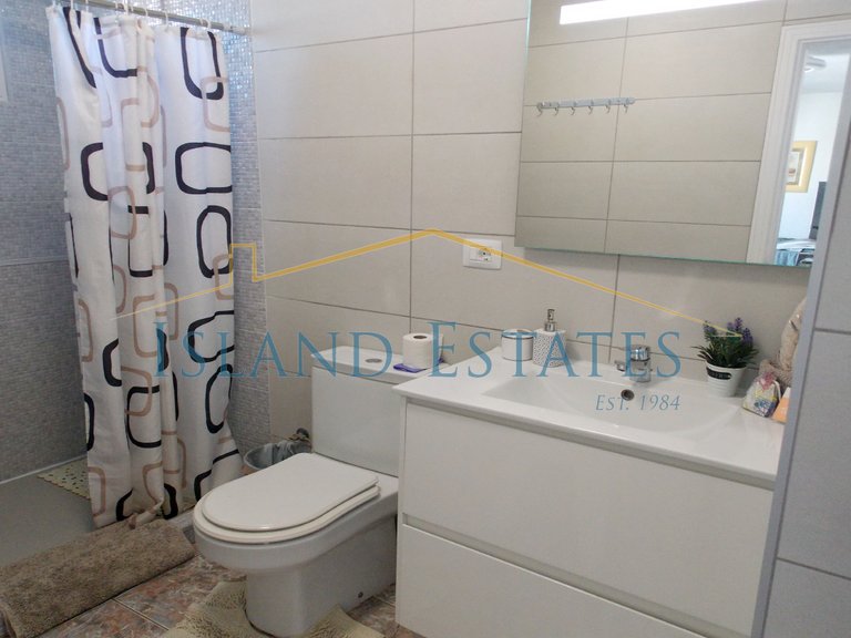 2 Bedroom Penthouse in Tenerife South 17