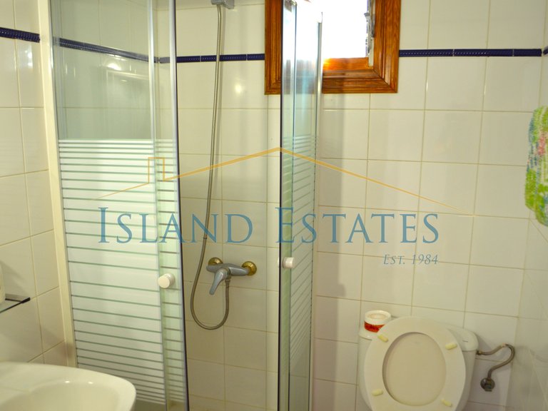 Small Hotel/B&B in Tenerife available on a Commercial Lease 12