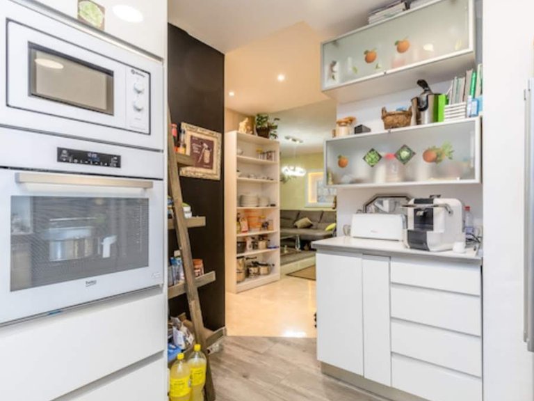 Excelente apartamento ubicado en pleno centro de Oliva 1