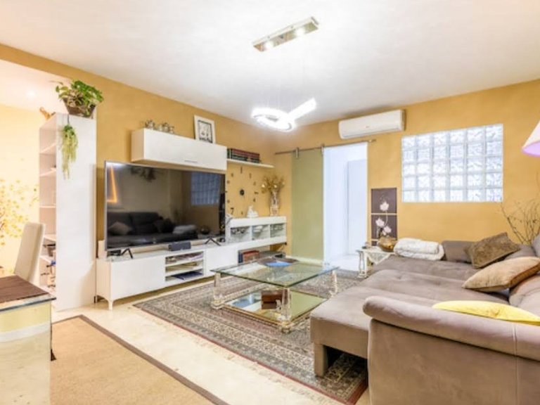 Excelente apartamento ubicado en pleno centro de Oliva 4