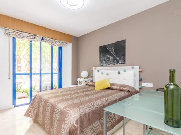 Excelente apartamento ubicado en pleno centro de Oliva 9