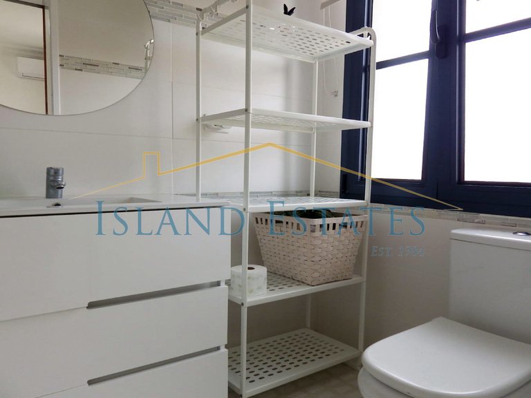 Spacious 4 bedroom (Converted) Townhouse in Tenerife South 9