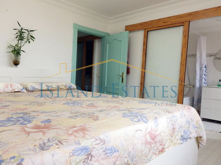 Spacious 4 bedroom (Converted) Townhouse in Tenerife South 12