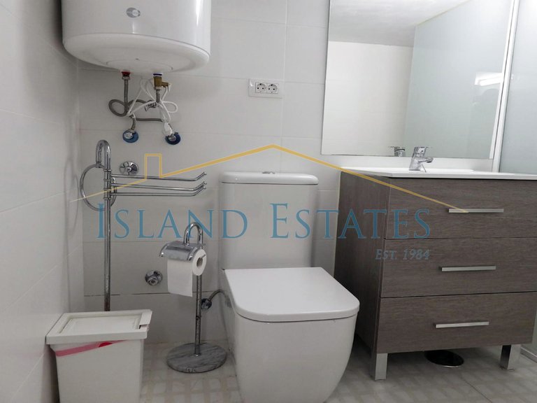 Spacious 4 bedroom (Converted) Townhouse in Tenerife South 14