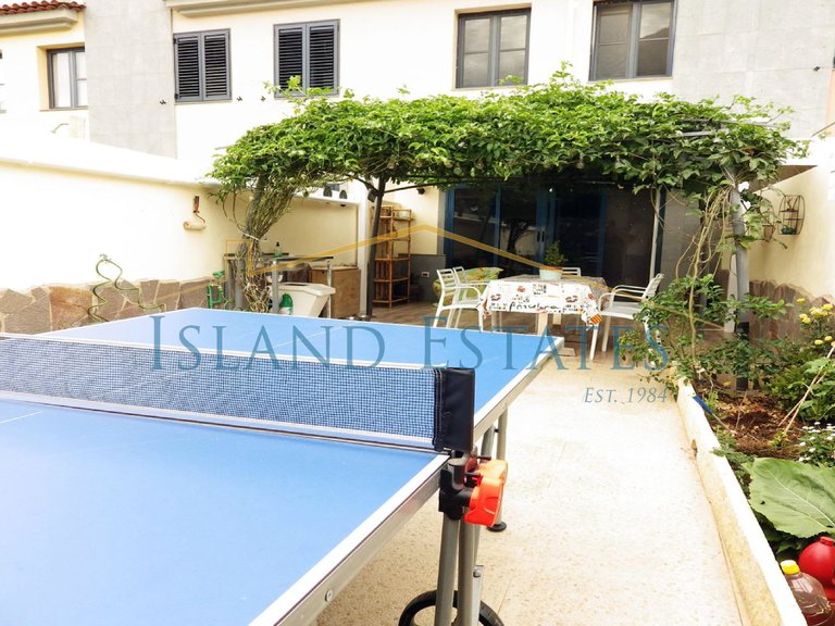 Spacious 4 bedroom (Converted) Townhouse in Tenerife South 17