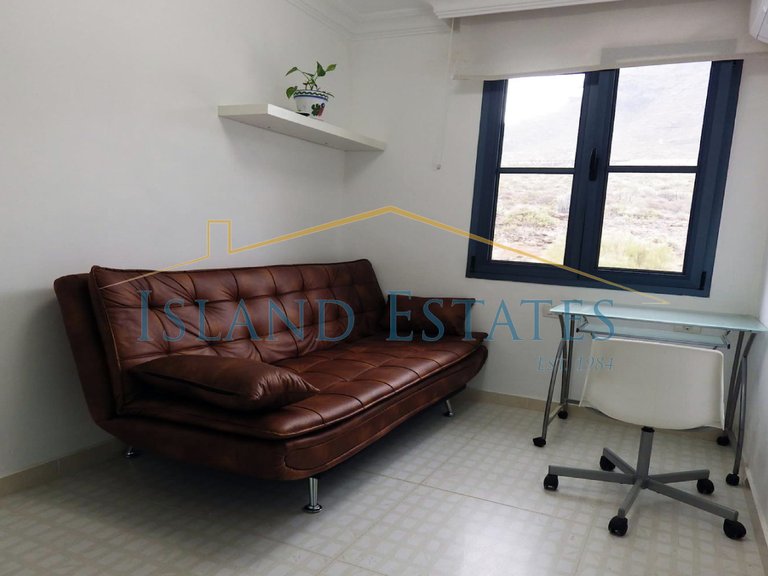 Spacious 4 bedroom (Converted) Townhouse in Tenerife South 15