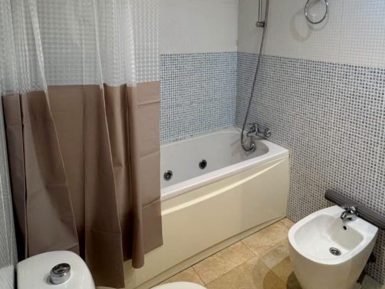 AMPLIO APARTAMENTO REFORMADO EN DÉNIA CERCA DEL TRAM, PUERTO Y PLAYAS 6