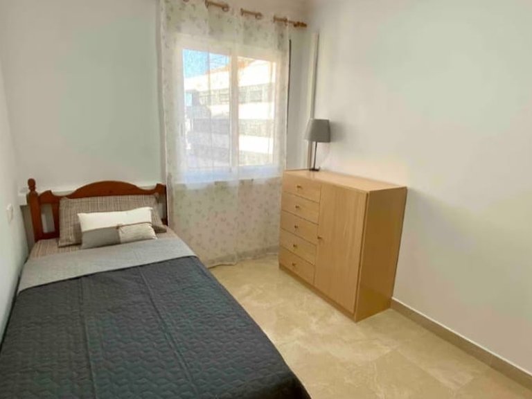 AMPLIO APARTAMENTO REFORMADO EN DÉNIA CERCA DEL TRAM, PUERTO Y PLAYAS 5