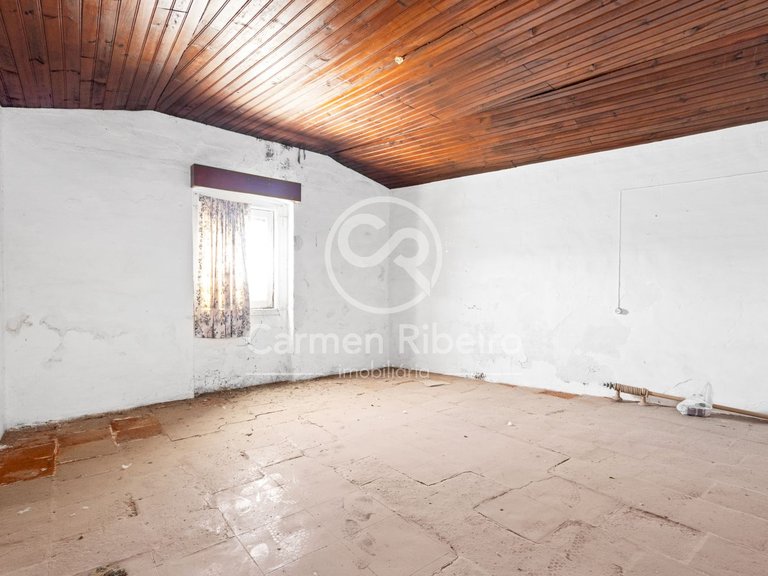Moradia geminada T4 de 2 pisos em Santo Amaro - Sousel 7