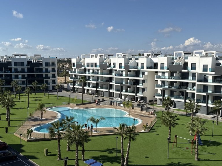 New luxury apartment 1