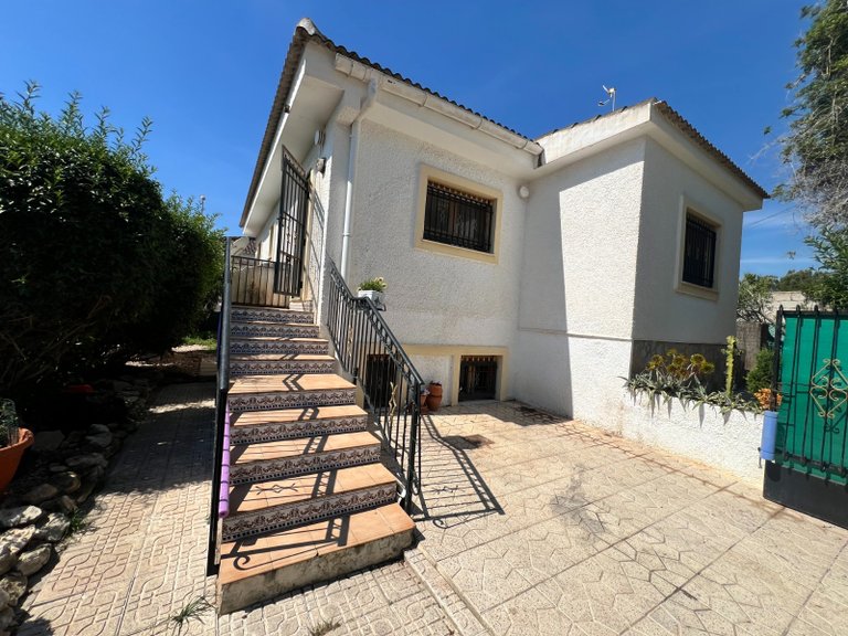 4 bedroom villa 2