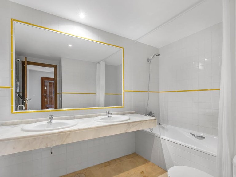 Apartment for Sale in Punta Prima, Alicante 24