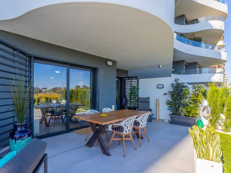 Apartment for Sale in Punta Prima, Alicante 10