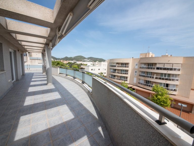 Penthouse for sale in Pere Matutes Noguera, 50 5