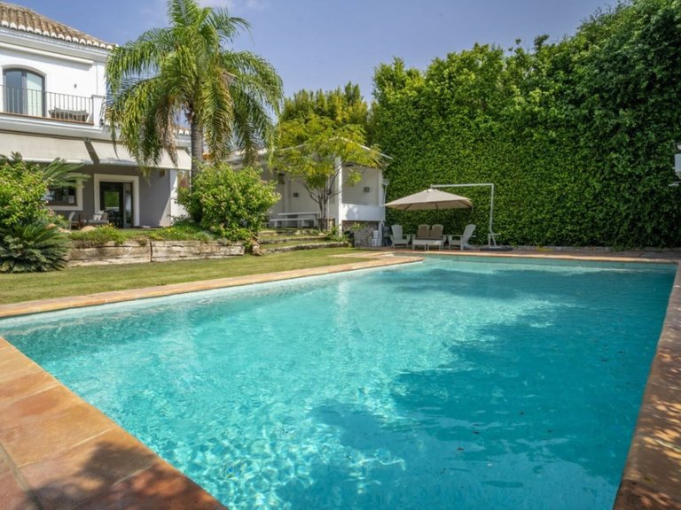 Villa for sale in San Pedro Alcantara 4