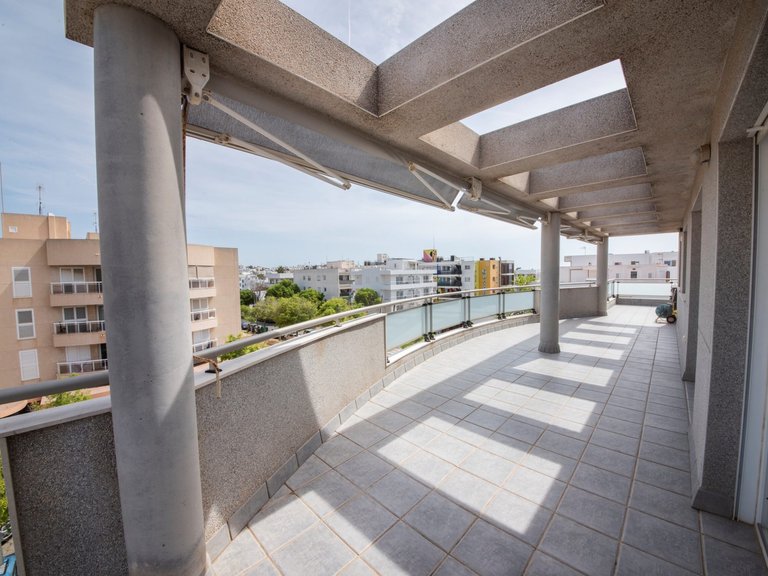 Penthouse for sale in Pere Matutes Noguera, 50 10