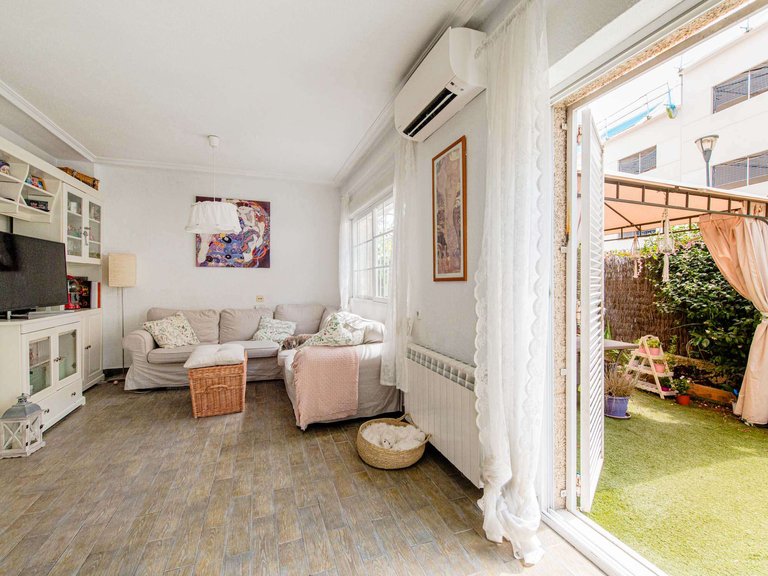 Chalet Adosado for Sale in Pozuelo de Alarcón, Madrid 16