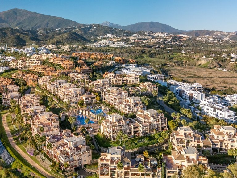 Penthouse for sale in Atalaya Estepona 12