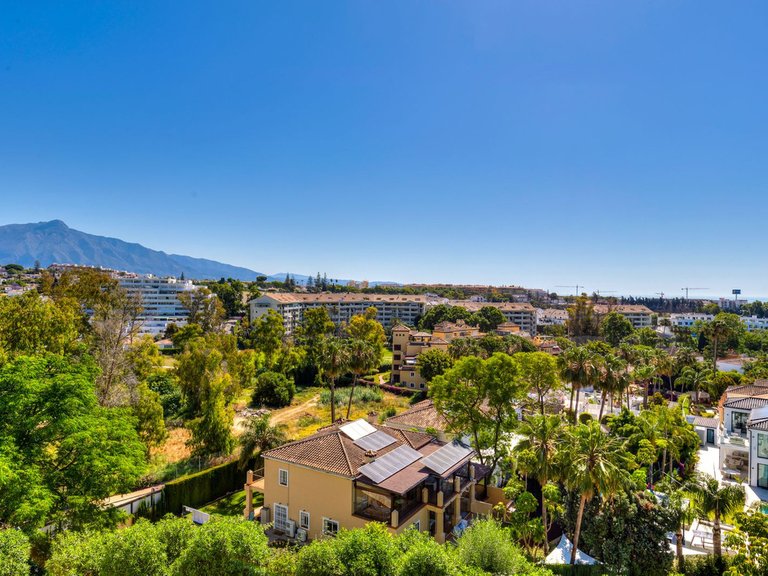 Apartment for sale in Guadalmina 19