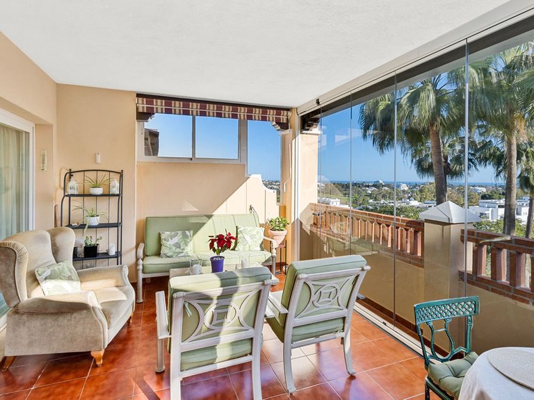 Penthouse for sale in Atalaya Estepona 5
