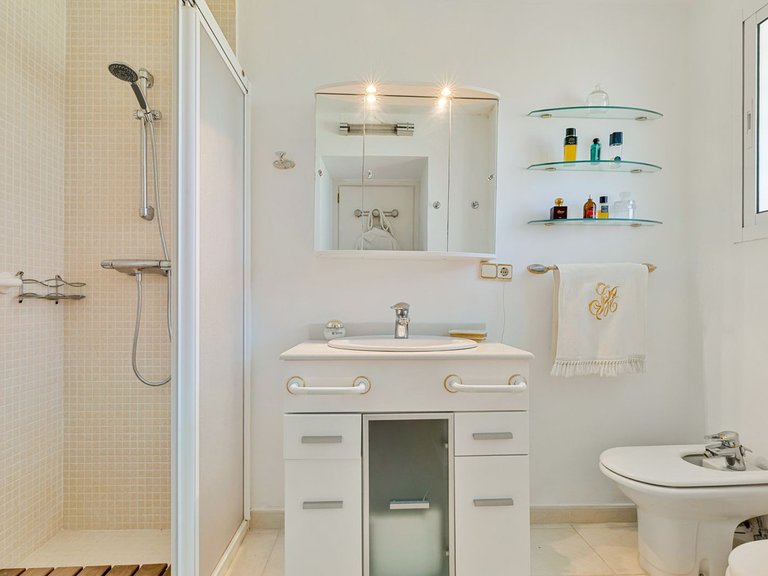 Apartment for sale in Guadalmina 4
