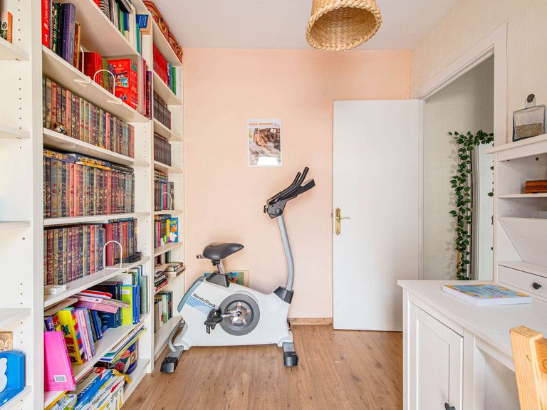Chalet Adosado for Sale in Pozuelo de Alarcón, Madrid 27