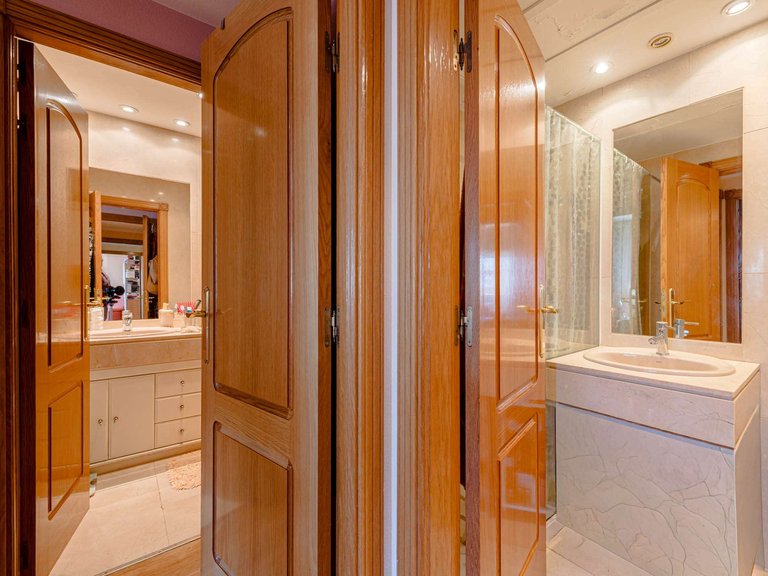 Apartment for sale in Aravaca, Madrid 1