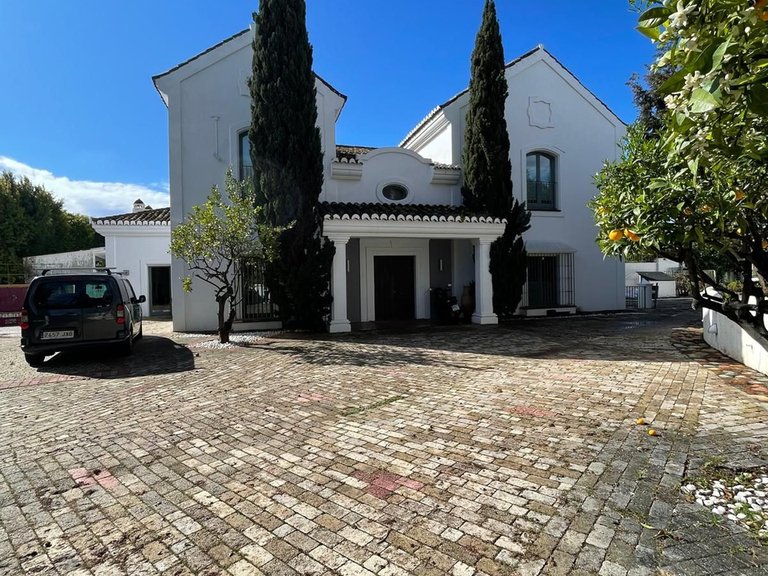Villa for sale in San Pedro Alcantara 9