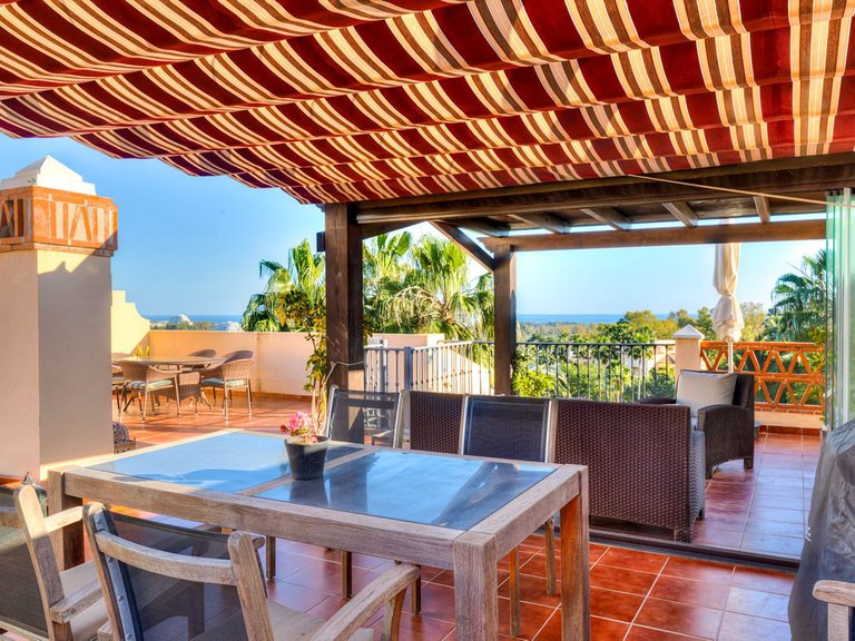 Penthouse for sale in Atalaya Estepona 2