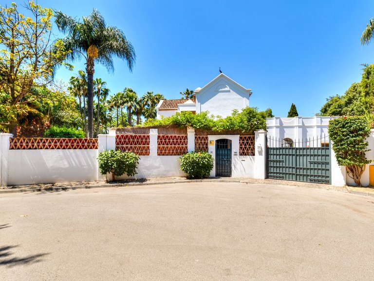 Villa for rent in Guadalmina Baja 7