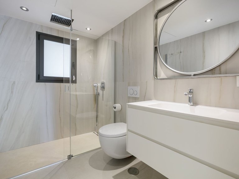 Detached villa for sale in Guadalmina 5