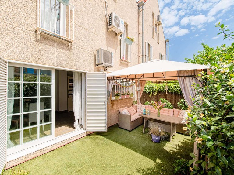 Chalet Adosado for Sale in Pozuelo de Alarcón, Madrid 3