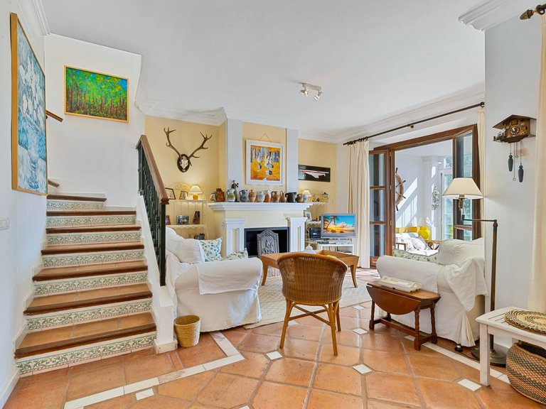 Townhouse for sale in Guadalmina 17