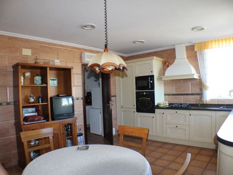 For Sale Spectacular Villa with 2 individual flats in Alfaz del Pi 3