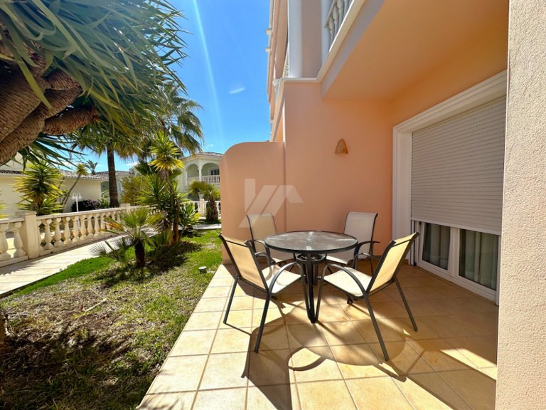 A Luxury 1 Bed Apartment for Sale in La Fustera, Benissa Costa 4