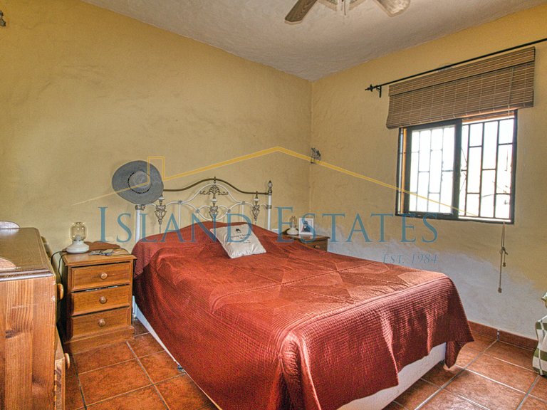 Captivating Country Finca with Breathtaking Coastal Views 13