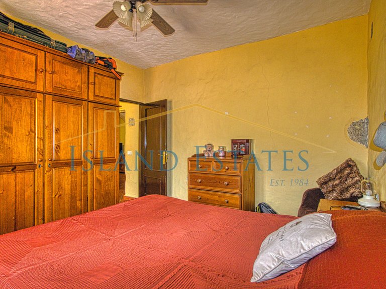 Captivating Country Finca with Breathtaking Coastal Views 14